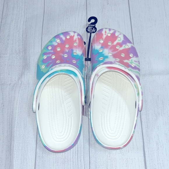 NWT Tie Dye Crocs 8 - Picture 2 of 3